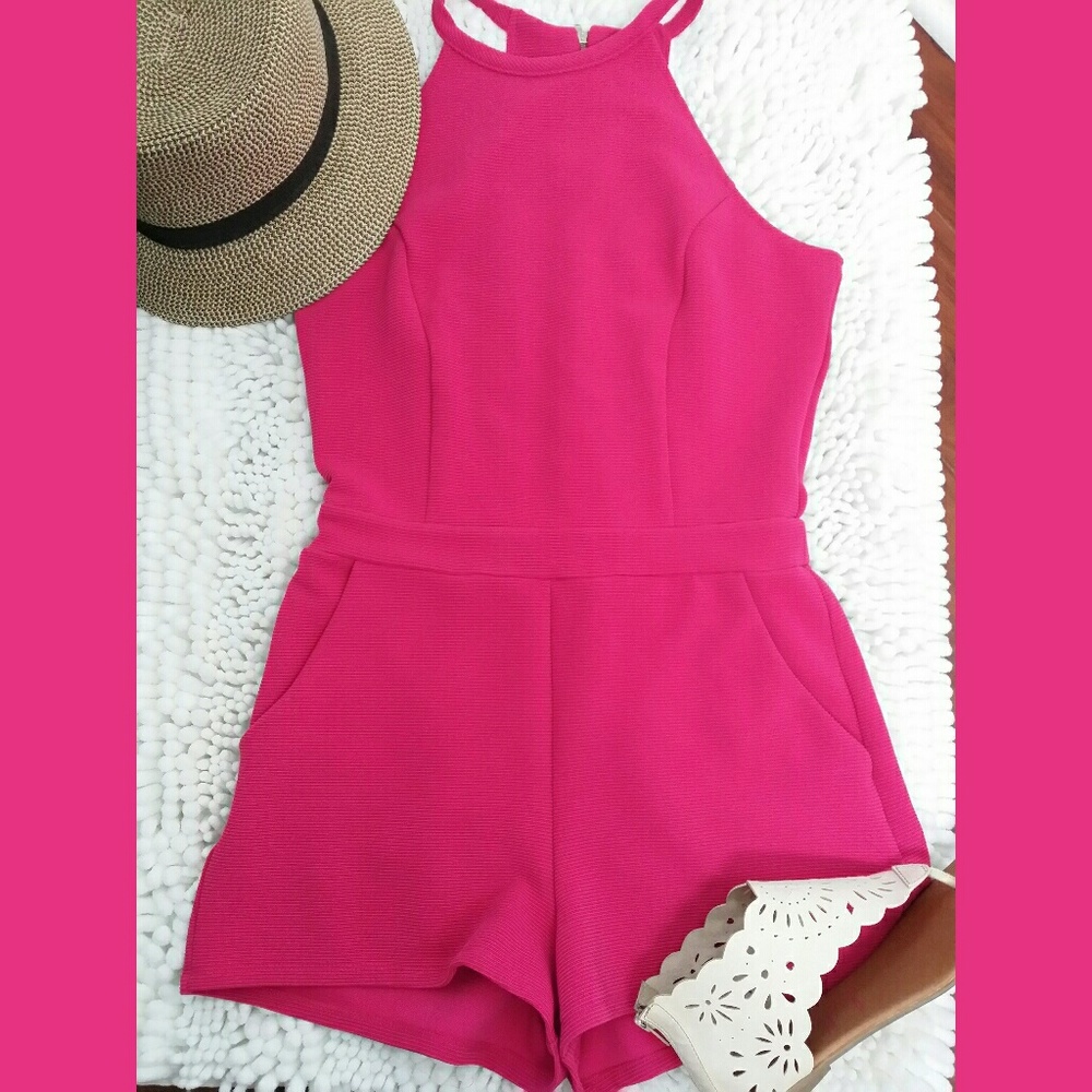 One Heart Clothing LA Pink Romper Sz Medium
